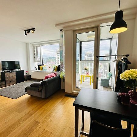 Apartments In Panorama City On 25Th Floor - Amazing View Close To Old Town Bratislava Eksteriør bilde