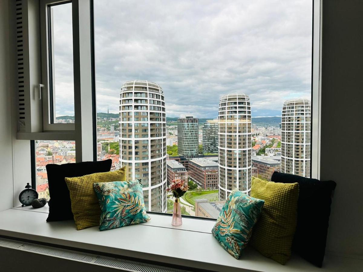 Apartments In Panorama City On 25Th Floor - Amazing View Close To Old Town Bratislava Eksteriør bilde