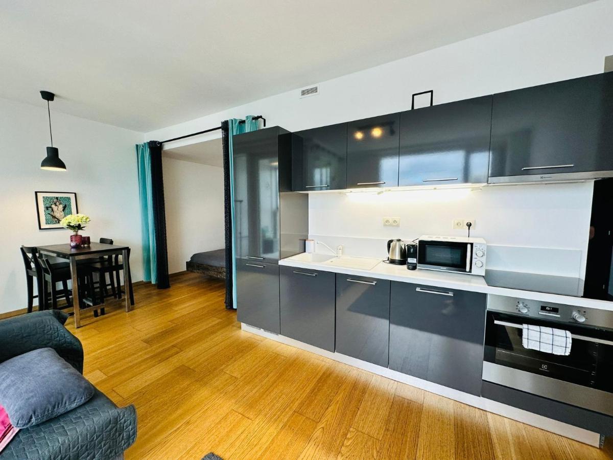 Apartments In Panorama City On 25Th Floor - Amazing View Close To Old Town Bratislava Eksteriør bilde
